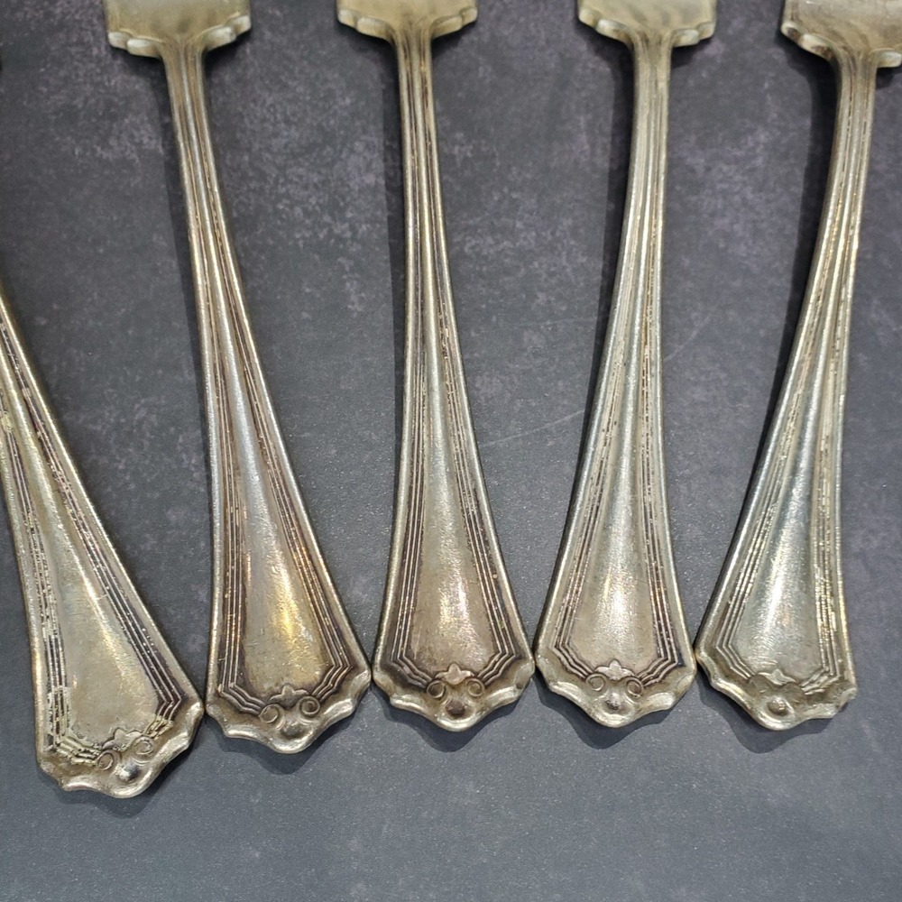 Set of 5 Vintage WM A Rogers Silverplate Raleigh Dinner Forks Geometric Design - Picture 2 of 6